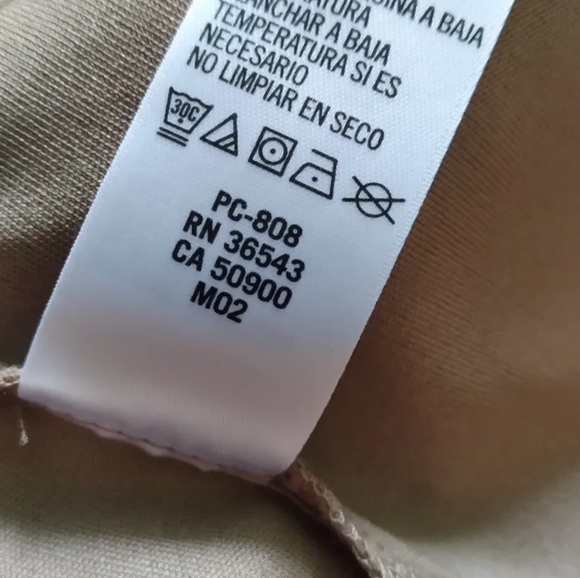 Izod Golf Classic Golf skirt, size 14 - Picture 8 of 8